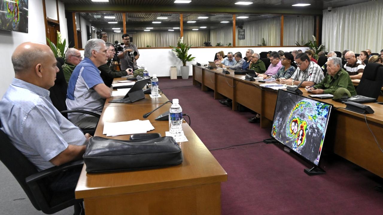 Reunión del Consejo de Defensa Nacional en domingo.