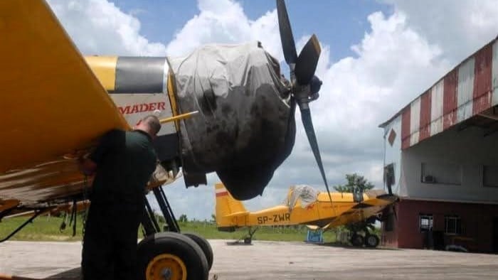 Avionetas utilizadas en operaciones agrícolas.