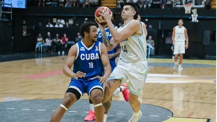 Lance del choque entre Argentina y Cuba en Buenos Aires.