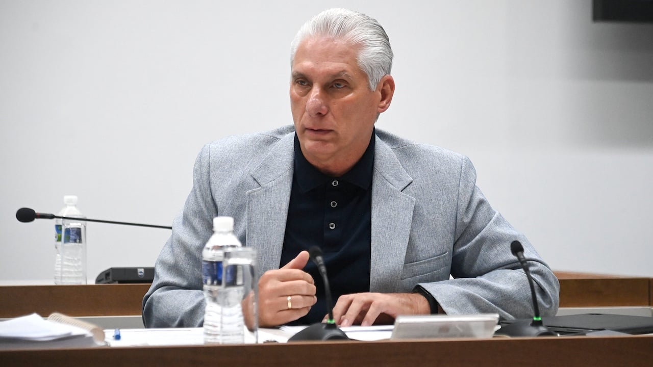 Miguel Díaz-Canel en el Pleno del Comité Central del PCC.