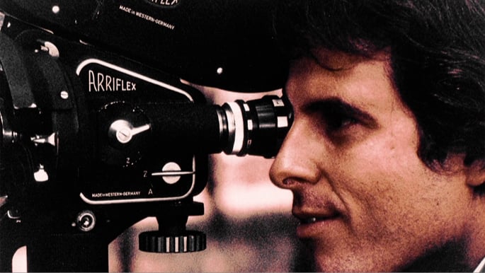 Orlando Jiménez en filmación.