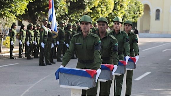 Entierro en La Habana de los agentes cubanos caídos en Venezuela.