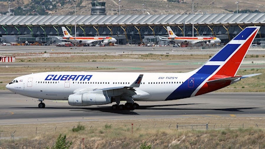 Avión de Cubana de Avición.