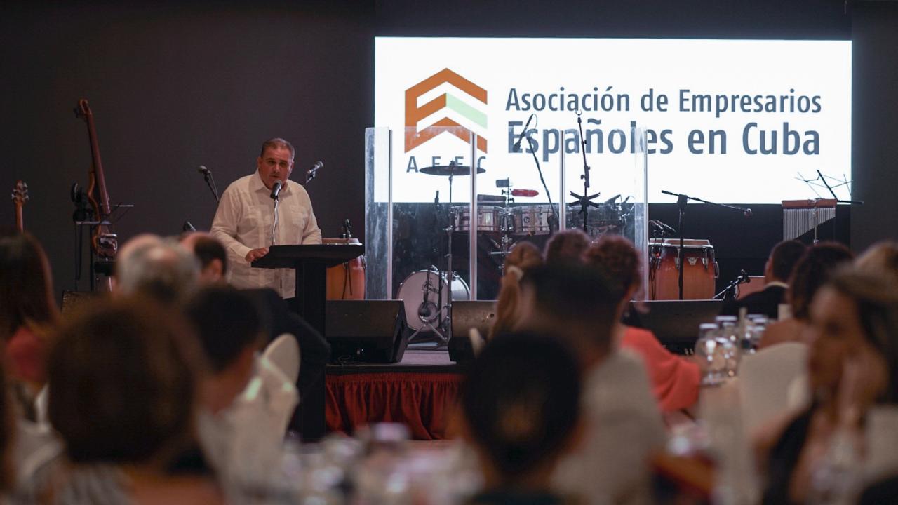 Reunión de la Asociación de Empresarios Españoles en Cuba.