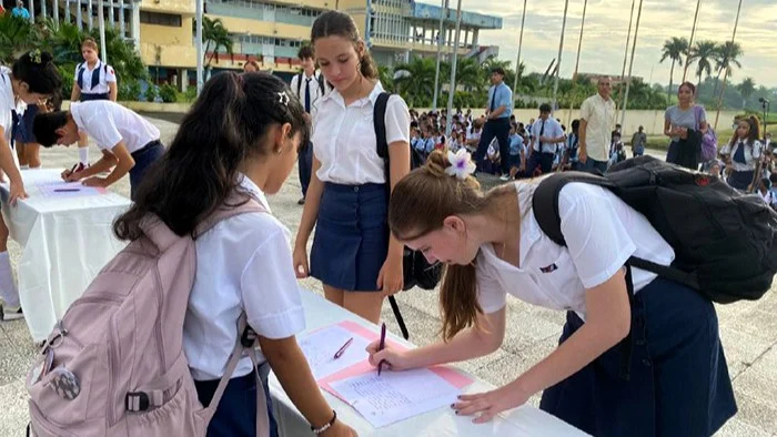 Adolescentes en Cuba.