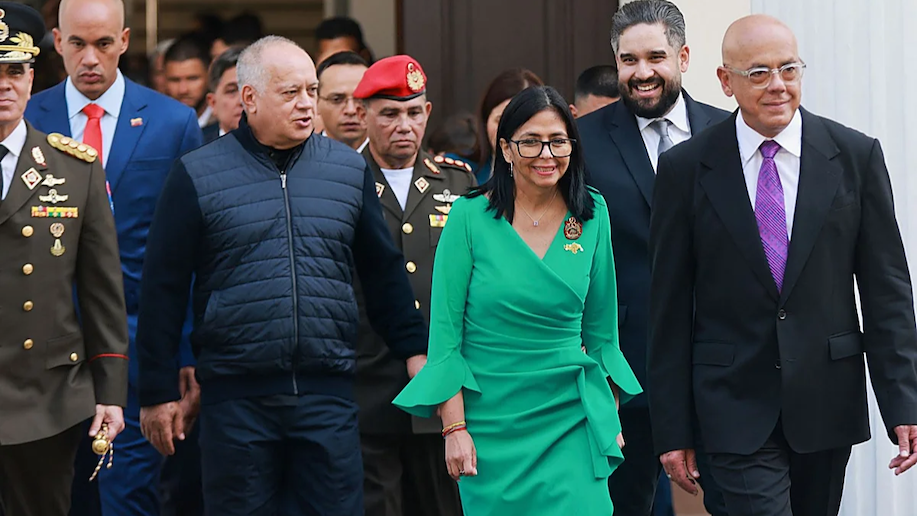 Delcy Rodríguez a la salida de su toma de posesión.