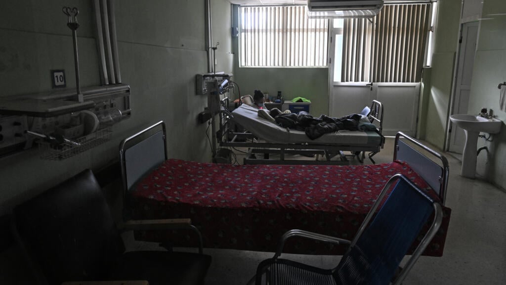 Sala de un hospital en Cuba.