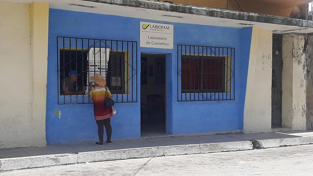 Un laboratorio de Labiofam en Villa Clara.