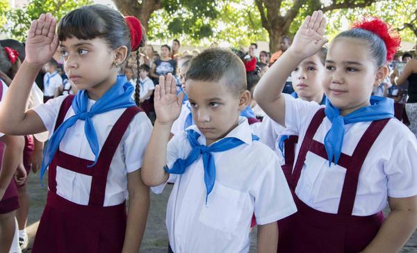 Niños de primaria en una escuela cubana.