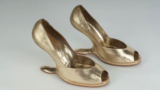 Los zapatos de Celia Cruz, en la colección Smithsonian, en Washington.
