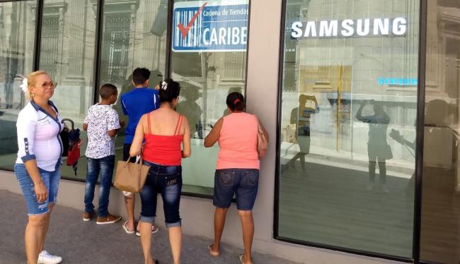 Tienda de Samsung en La Habana.