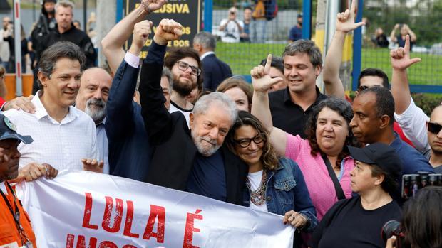 Lula al salir de prisión.