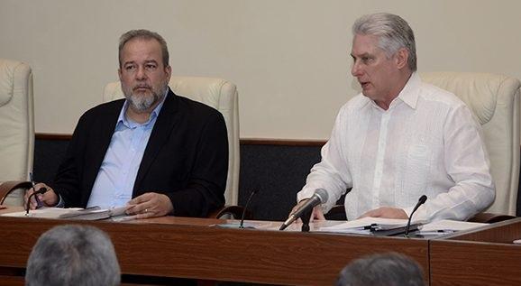 Marrero y Díaz-Canel en la reunión.