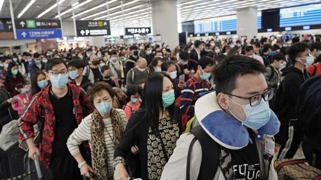 Varios miles de personas se podrían haber contagiado con el coronavirus en China.