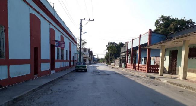 Una calle de Mayarí.