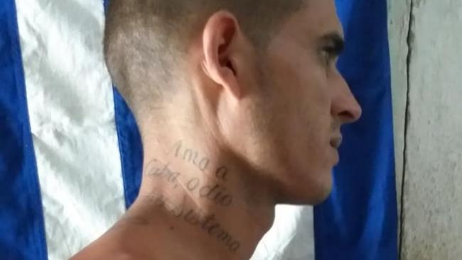 Yaniel Tejeda Medina y su tatuaje.