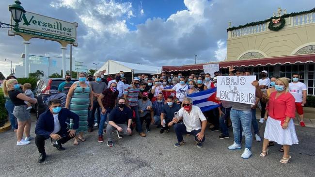 Cubanos en Miami, Florida. 
