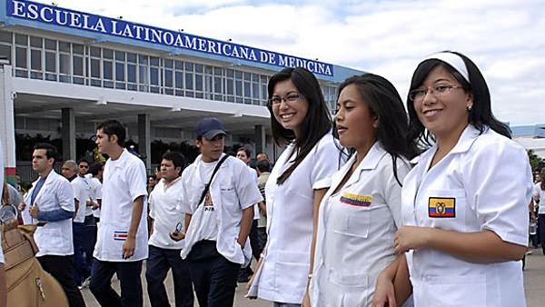 Estudiantes extranjeros de Medicina en Cuba.