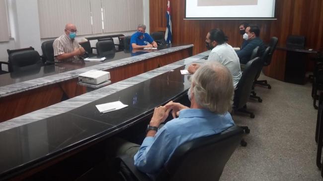 Reunión de arquitectos cubanos independientes con funcionarios. 