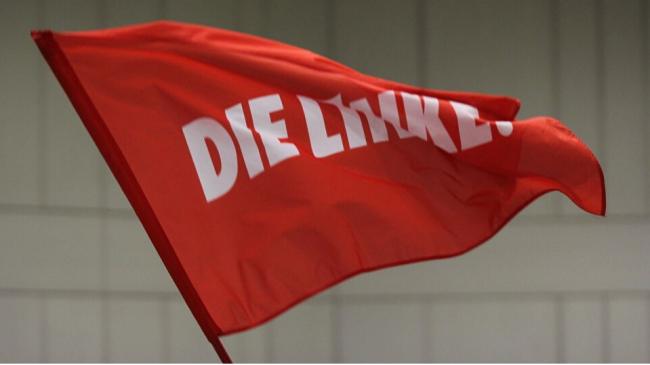 Bandera del partido político alemán Die Linke.