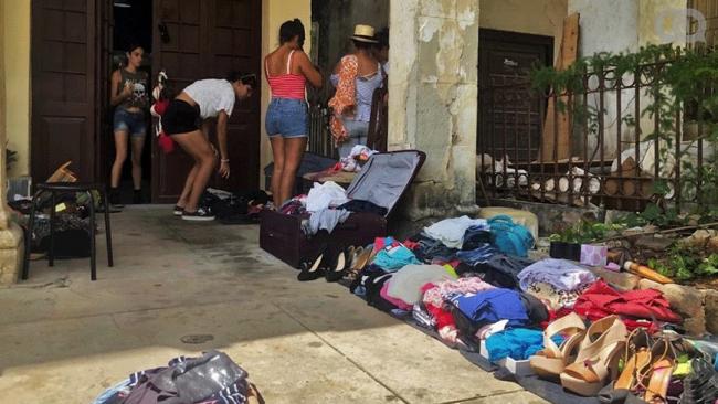 Venta de garaje en Cuba.