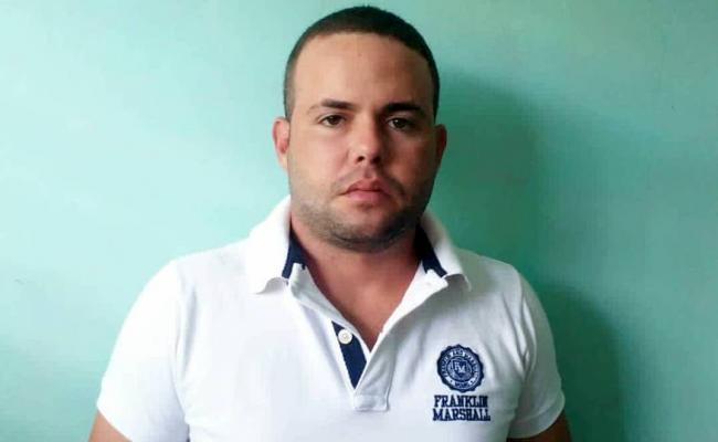 Andy Prada Ortega, seguidor de Clandestinos en Santiago de Cuba.