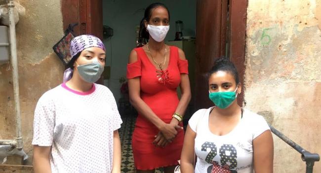 Las tres madres que ocuparon un taller de refrigeración abandonado en La Habana Vieja.