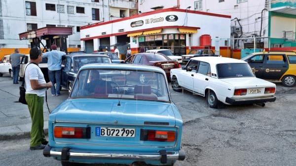 Una gasolinera cubana.
