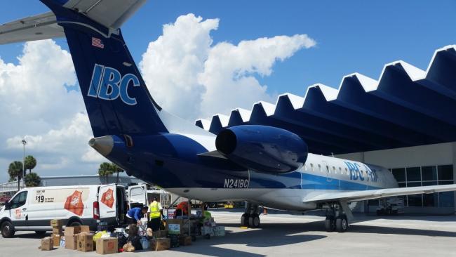 Un avión de IBC Airways, una de las aerolíneas autorizadas a volar a Cuba.