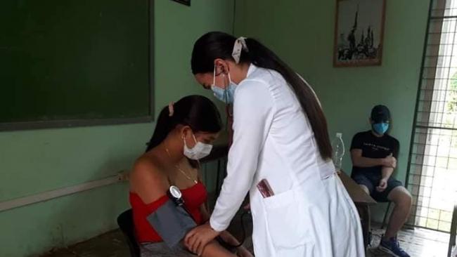 Un doctora cubana en Pinar del Río.