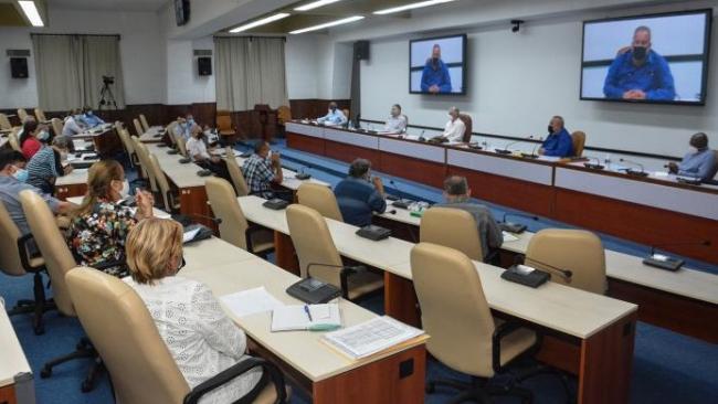 Reunión de las autoridades cubanas con directivos empresariales.