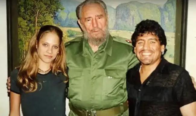 Mavys Álvarez, Fidel Castro y Diego Armando Maradona en Cuba.