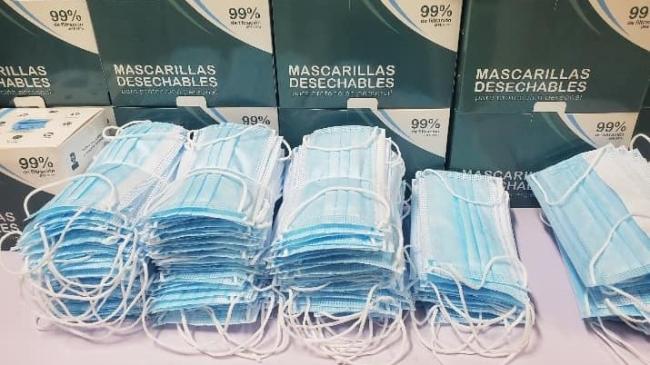 Mascarillas quirúrgicas desechables fabricadas y almacenadas en Matanzas.