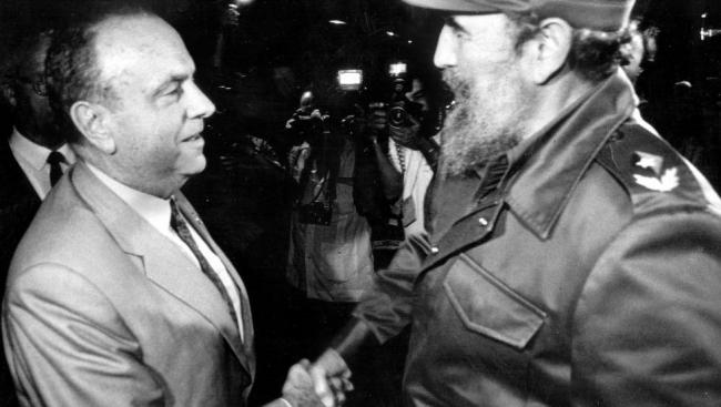 Manuel Fraga y Fidel Castro durante una de las visitas del español a Cuba.