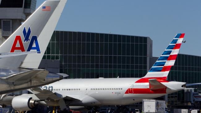 Aviones de American Airlines en el Aeropuerto Internacional de Miami.