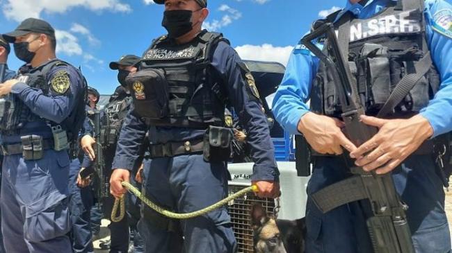 Efectivos policiales de Honduras.