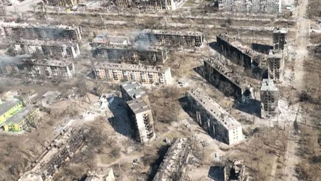 Vista aérea de la ciudad de Mariúpol tras semanas de bombardeos.