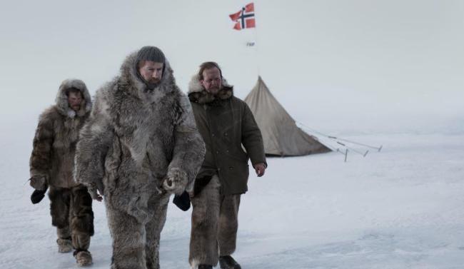 Fotograma de 'Amundsen', de Espen Sandberg, 2019.