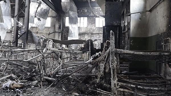 La cárcel de Olenivka tras el bombardeo que dejó medio centenar de muertos.