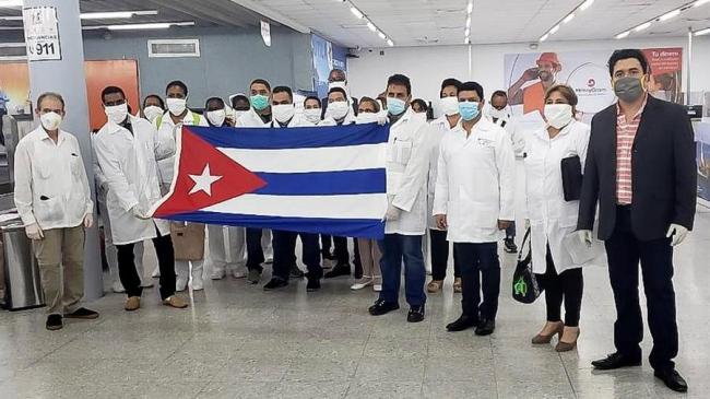 Médicos cubanos en Honduras durante la pandemia.