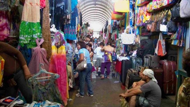 Mercado de los Conejeros de Isla Margarita, uno de los destinos de las mulas cubanas.