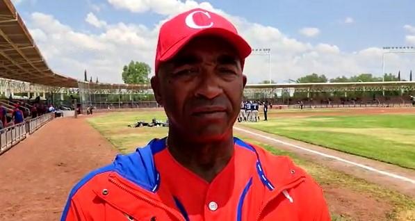 El nuevo director técnico del equipo cubano de béisbol, Armando Johnson.