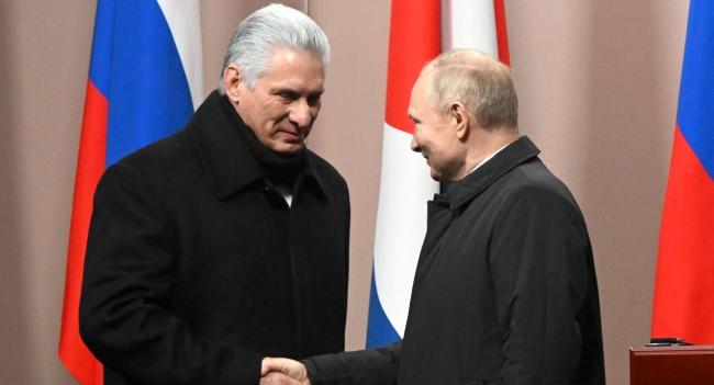 Miguel Díaz-Canel y Vladimir Putin en Moscú.