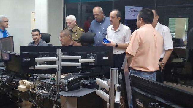 Dirigentes en el Despacho Nacional de Carga de la Unión Eléctrica en medio del tercer apagón masivo en Cuba.
