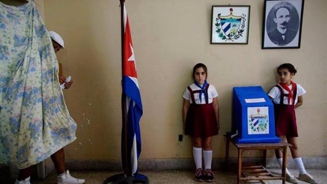 Colegio electoral durante unas votaciones en Cuba.