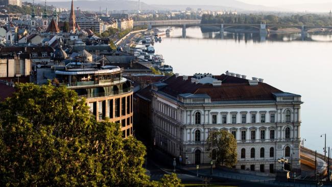 Sede del Banco Internacional de Inversiones en Budapest.