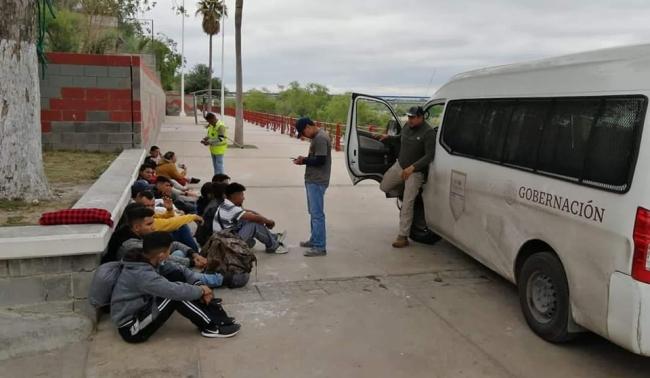 Migrantes detenidos en Piedras Negras, estado Coahuila, México.