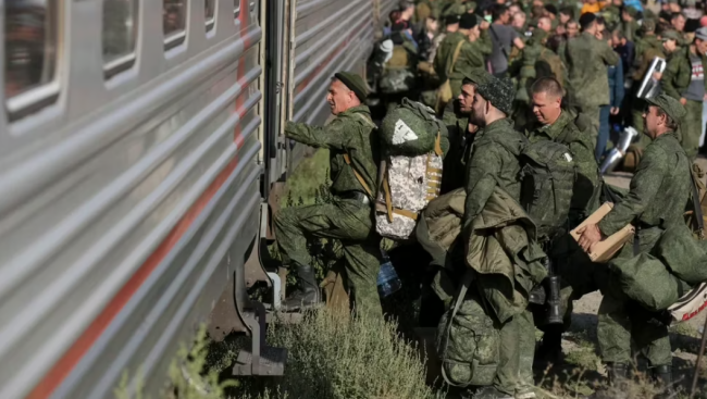 Embarque de soldados rusos en septiembre de 2022.