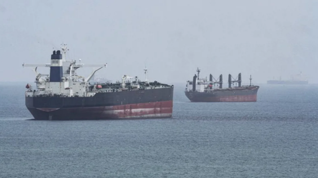 Barcos petroleros en el área de anclaje de la terminal petrolera venezolana José, cerca de Puerto la Cruz.