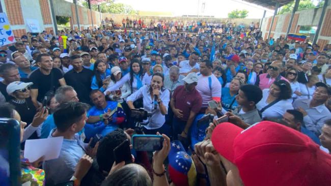 María Corina Machado en un acto de masas